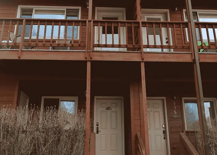 Luxe- Teton Views & Downtown Vibes Townhouse *